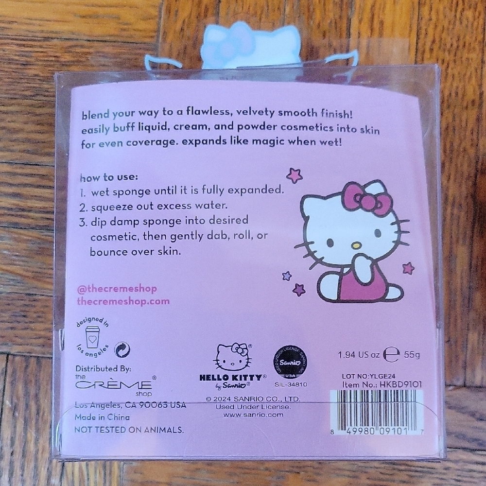 Hello Kitty Lot with Makeup Sponges and Tin with Makeup Brushes New in Packaging - Picture 4 of 7